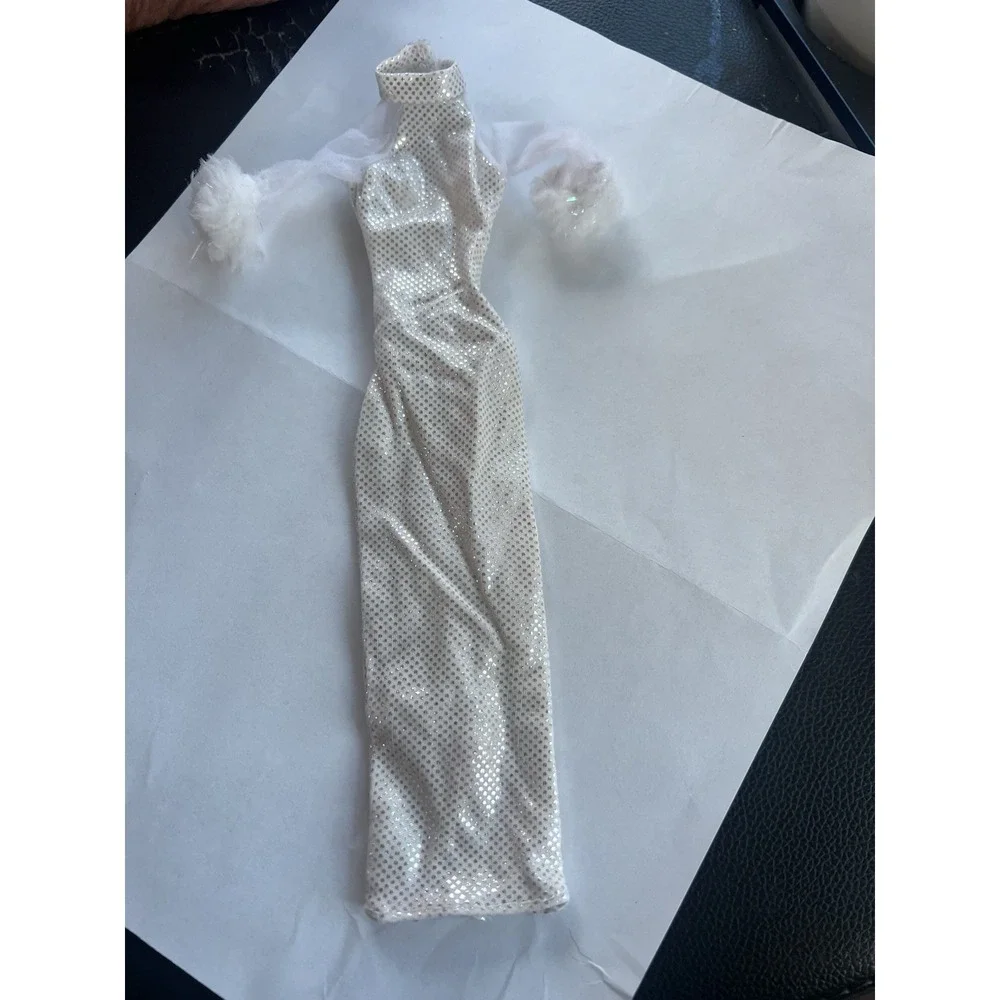 Holiday Barbie 2001 Excitement Doll Dress‎